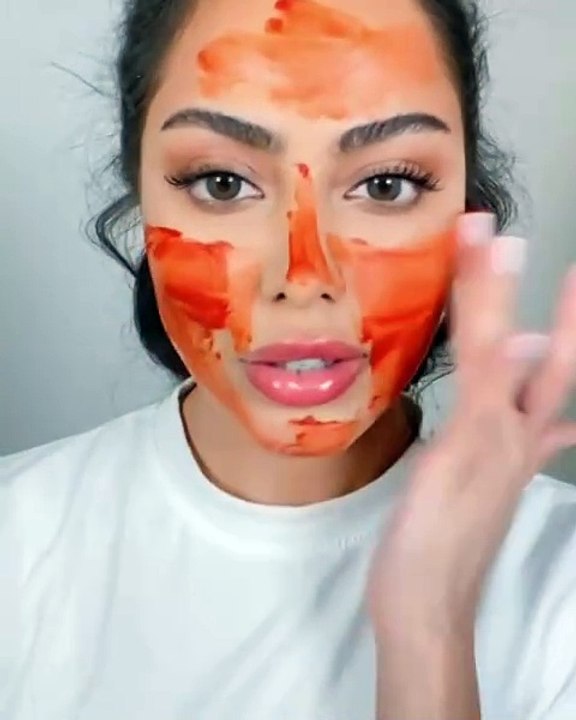 Crème Brûlée علامة فاطمة المؤمن للعدسات اللاصقة