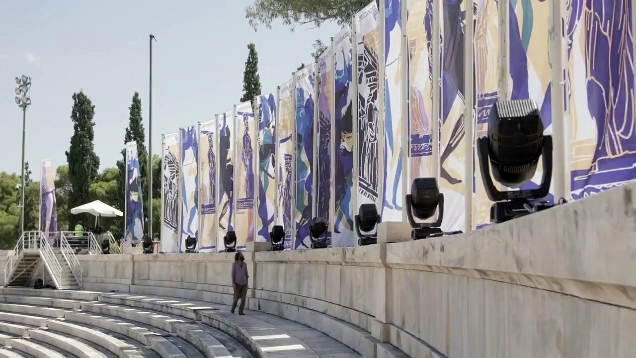 فيديو حصري من كواليس التحضير لعرض ديور كروز 2022