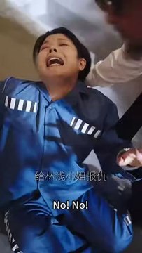 At 18, Cinderella was brought back to her wealthy family, thinking love and warmth awaited. But they favored the fake heiress — she was just a scapegoat. After 5 years in prison and losing a leg, she gave up on them. The moment she cut ties, they finally