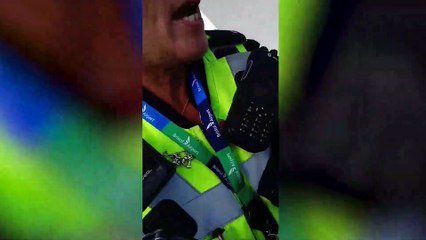 Police escort mum off Ryanair flight after unable to pay £7 for Pringles