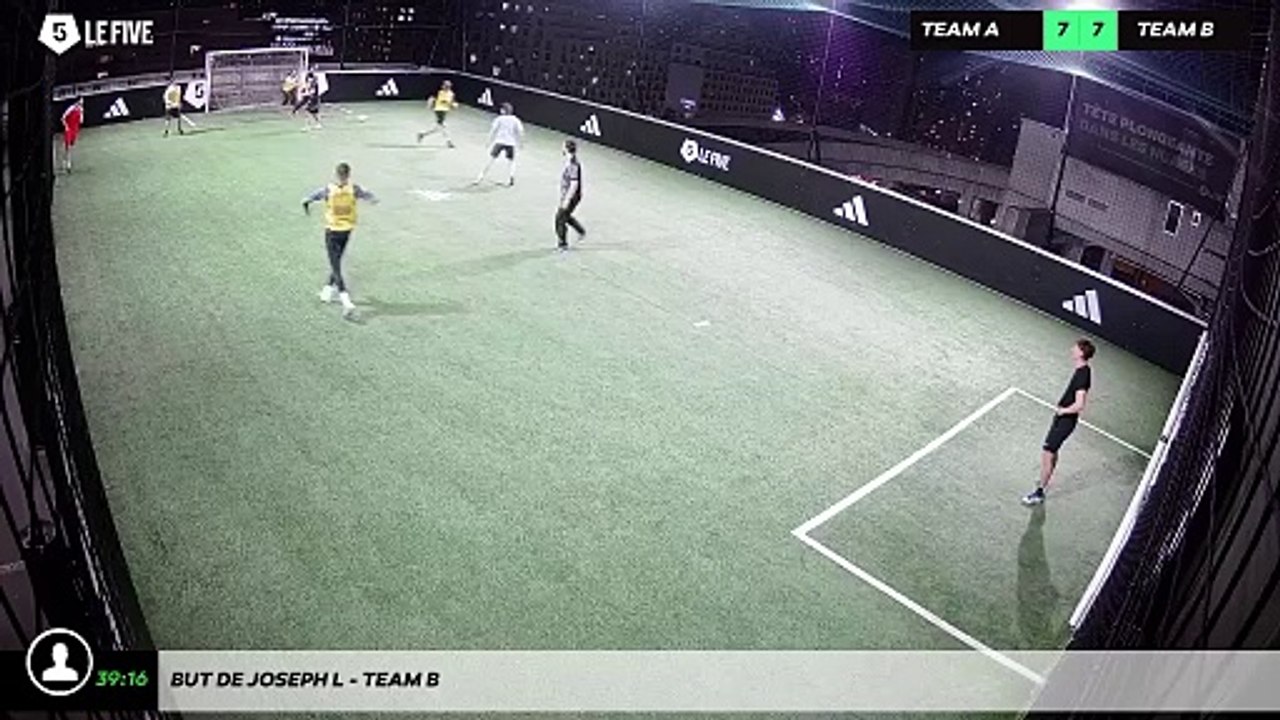 But de Joseph L - Team B