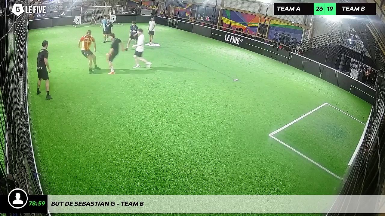 But de Sebastian G - Team B
