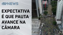 Bolsonaro realiza ato em São Paulo a favor da anistia e reúne 45 mil manifestantes