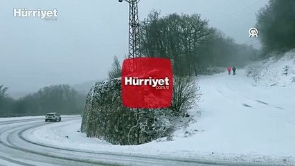 Kırklareli'nin yüksek kesimlerinde kar yağışı