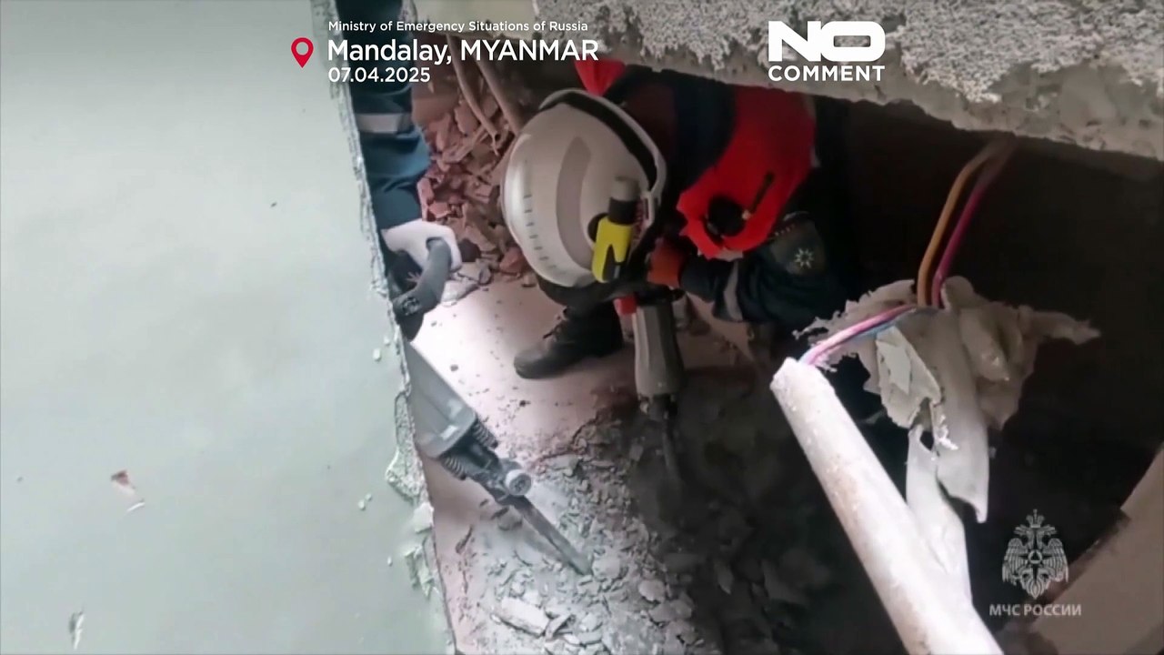 Proseguono gli sforzi per rimuovere le macerie del terremoto nella capitale del Myanmar