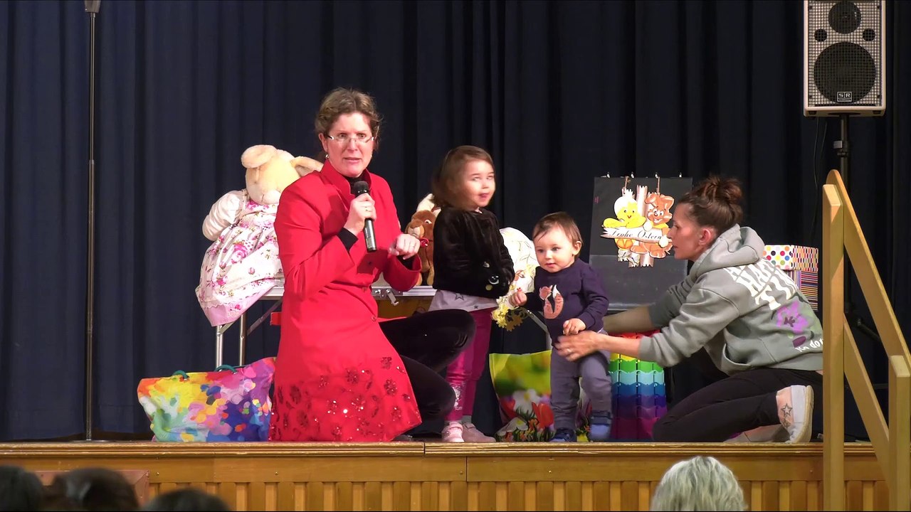 Strasshof Mitmach-Osterkonzert  Gut gemacht, kleiner Osterhase