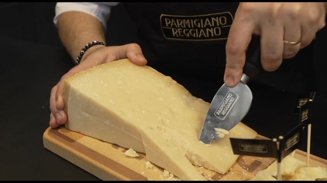 Vinitaly, il Parmigiano Reggiano protagonista accanto ai vini