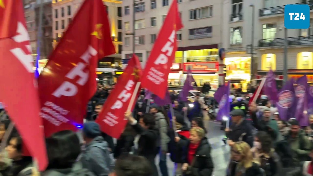 Vatandaşlar, Pangaltı'ndan Şişli Belediyesi’ne yürüdü, belediyenin önü polis ablukasına alındı; "Emrah başkan yalnız değildir"