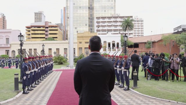 JAVIER MILEI y SANTIAGO PEÑA se reúnen para estrechar lazos entre ARGENTINA Y PARAGUAY