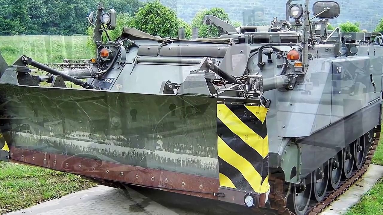 M113A1 B Dozer - armored personnel carrier - HD