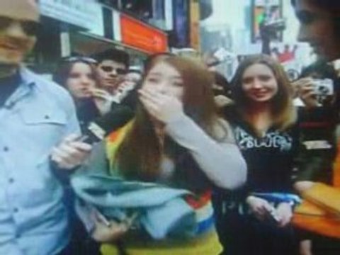 Tokio Hotel-08.05.06-MTV-TRL-The Biggest Fan