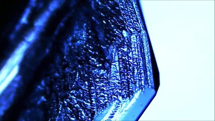 La cristallisation du sulfate de cuivre filmée au microscope - timelapse