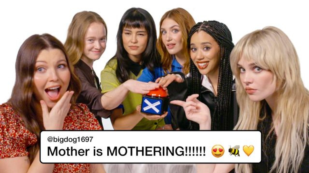 'Yellowjackets' Cast Compete in a Compliment Battle