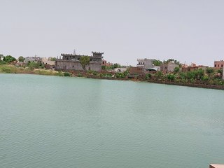 राजनीतिक रसूख की हडक़ के साथ प्रशासनिक मिलीभगत का खेल बना प्राकृतिक जलस्रोतों पर खतरा