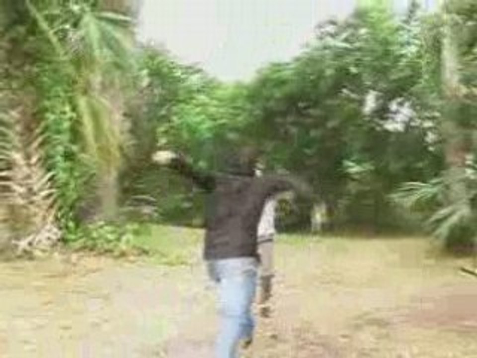 An unfinished fight. Very good jet li style fight scene.