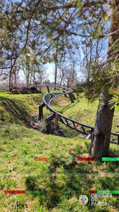 🎢Un COASTER dans lequel vous embarquez sur des QUADS ! C'est NAMAZU au parc VULCANIA !🎢