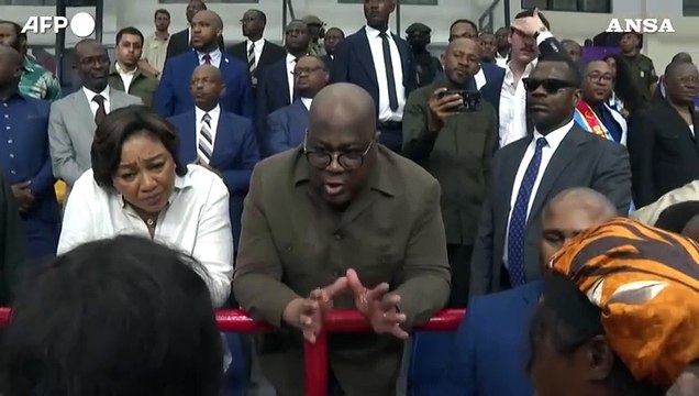 Congo, il presidente della Repubblica visita gli sfollati di Kinshasa