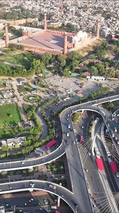 #Explore #pakistan #explorepakistan #lahore #shahi mosque #badshahimosque #azadi chowk #lahore lahore aey