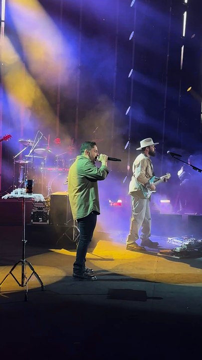 Jorge e Mateus emocionam em show em São Paulo