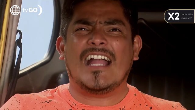 Macarena y Joel sorprenden hablando varios idiomas