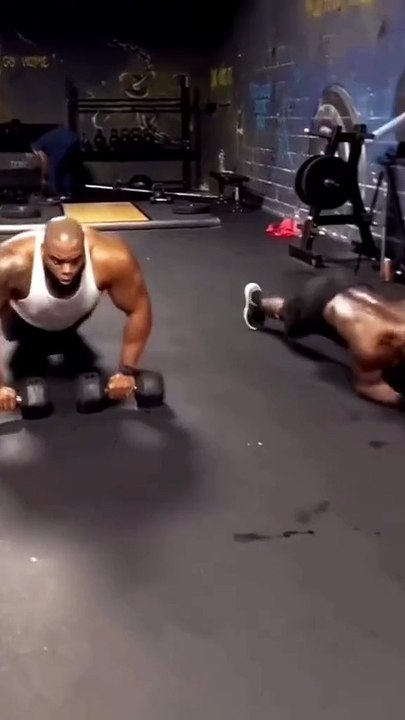 Gym time #gym #GymTok #gymmotivation #GymLife #gymgirl #tiktok #gymtiktok #xuhuong #trending #fyp #nevergiveup #Fitness