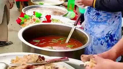 Street Food Delights Exploring Pakistan's Vibrant Flavors