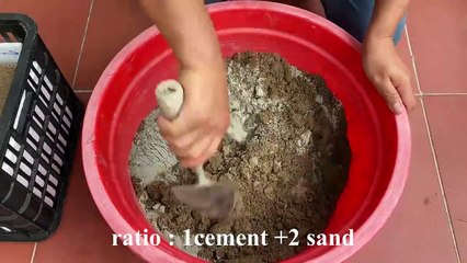 How To Reuse Ceramic Tiles And Cement To Create Outstanding Garden Art