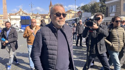 Roma, i funerali di Antonello Fassari. Claudio Amendola: «Eravamo fratelli, volevo invecchiare con lui ma non sarà possibile»»