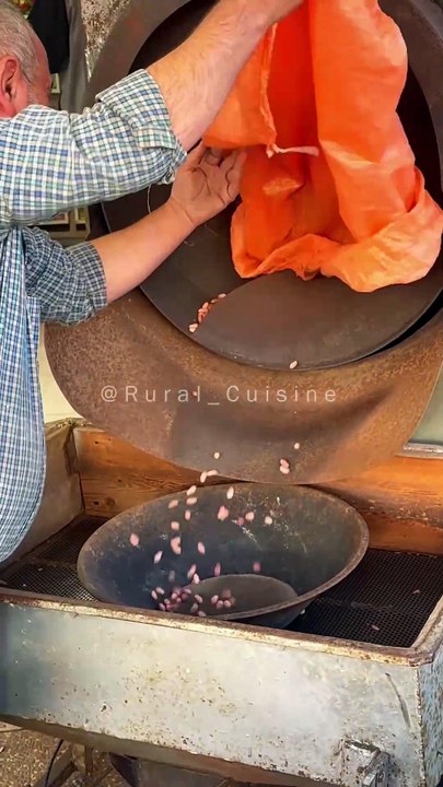 Making Salted Peanuts In Bazar @ Rural Cuisine
