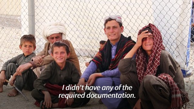 Afghans depart Pakistan under repatriation pressure