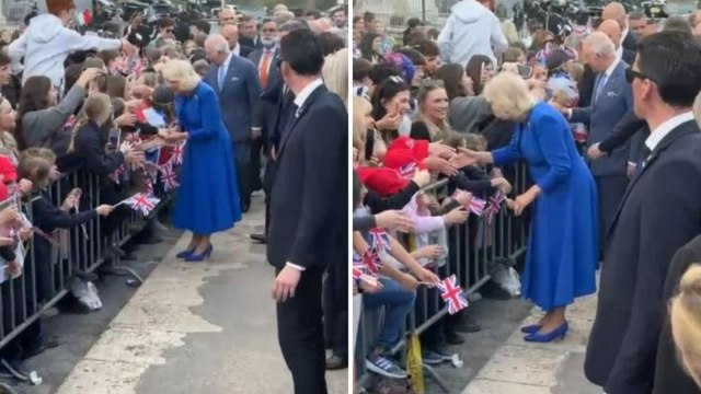 Bagno di folla per Carlo e Camilla: fiori e strette di mano con i romani