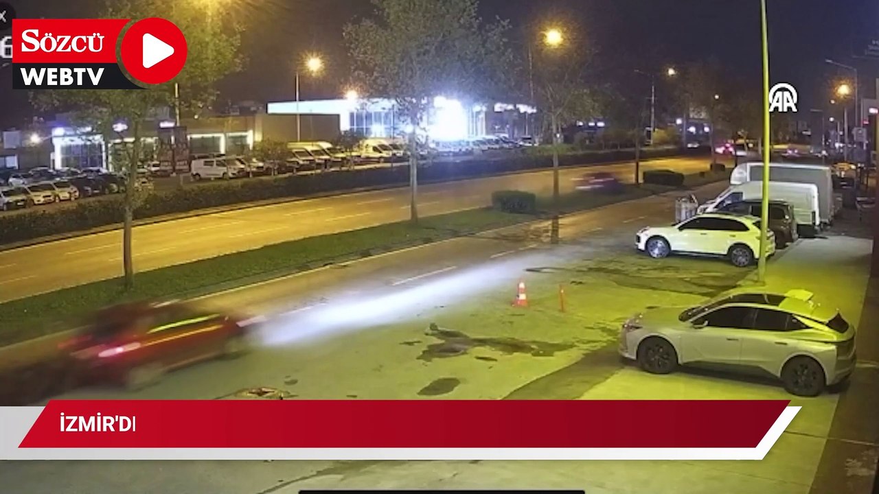 İzmir'de ağaca çarpan otomobilin sürücüsü öldü