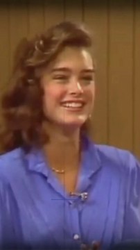 “Brooke Shields’ Dating History: Where Are Her Exes Now? ⏳”