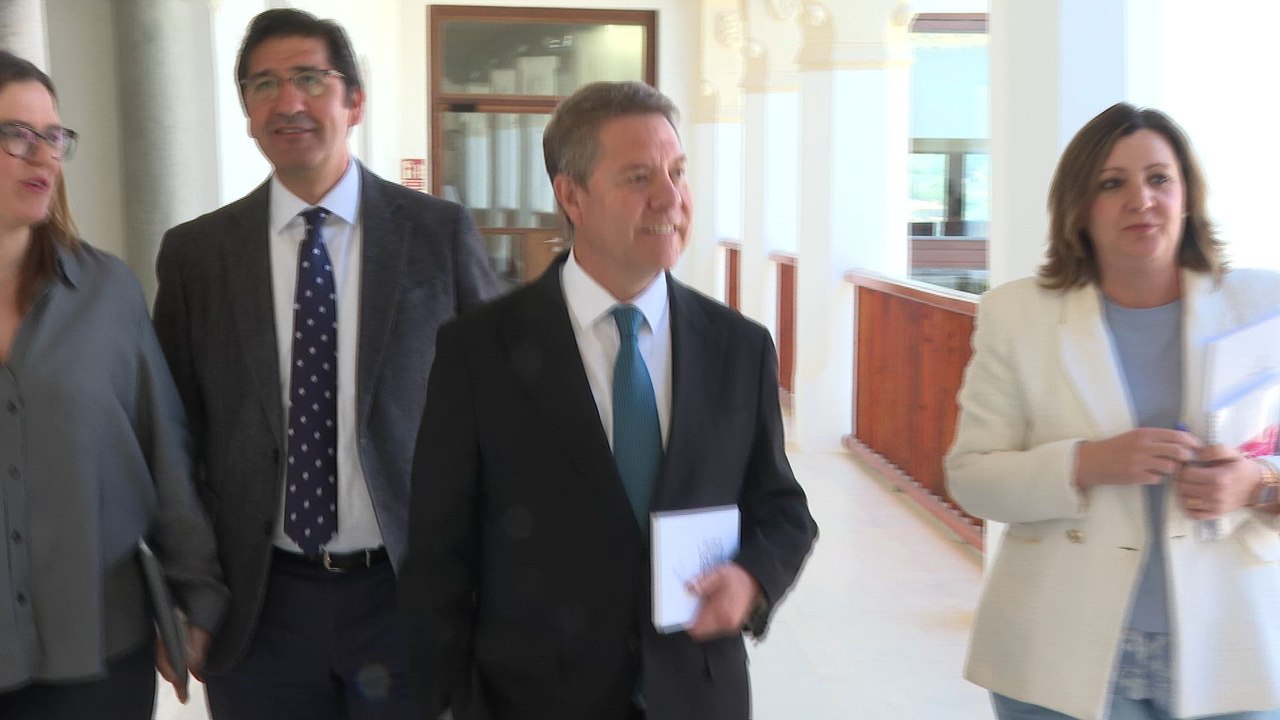 Page se reúne con agentes sociales para abordar los aranceles