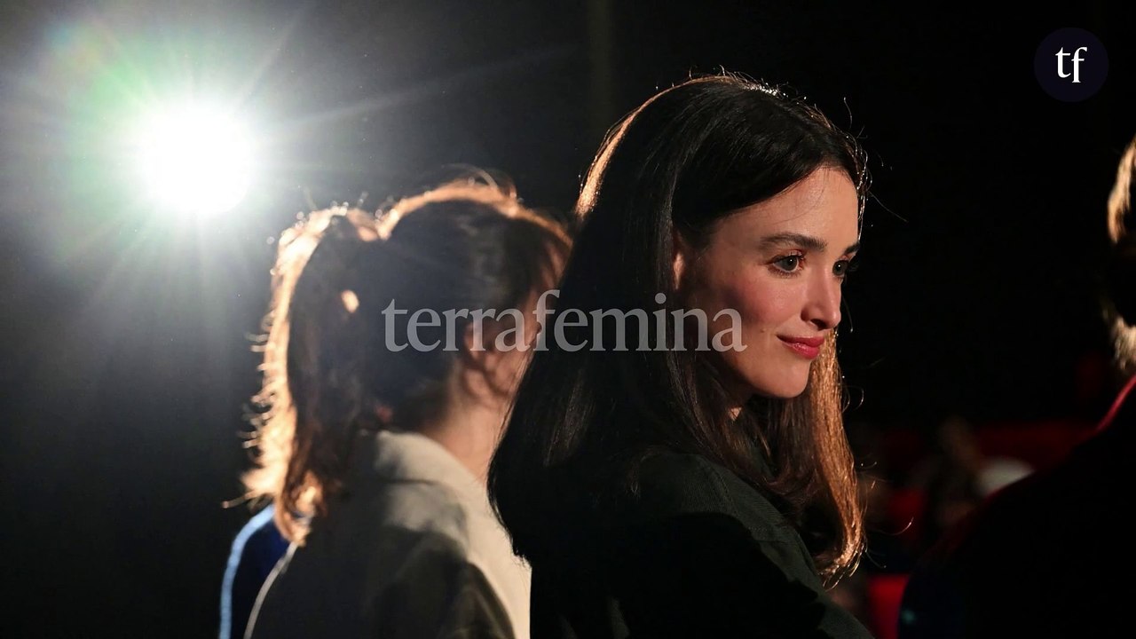 "Elles sont vilaines", "On dirait une clôture" : cette actrice célèbre ses dents "anti Colgate" malgré la haine des internautes