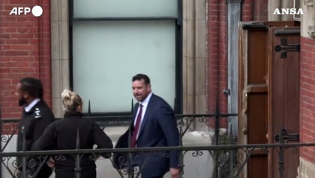 Harry lascia il tribunale di Londra dopo il primo giorno del processo di appello