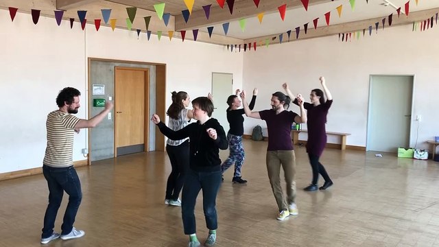 Bourrée la dreta (Auvergne) en apprentissage