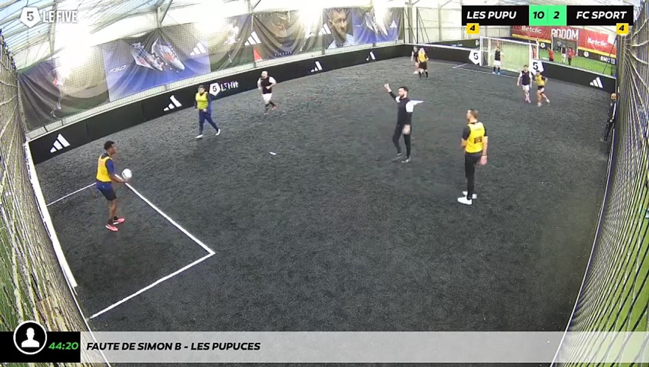 Faute de Simon B - LES PUPUCES
