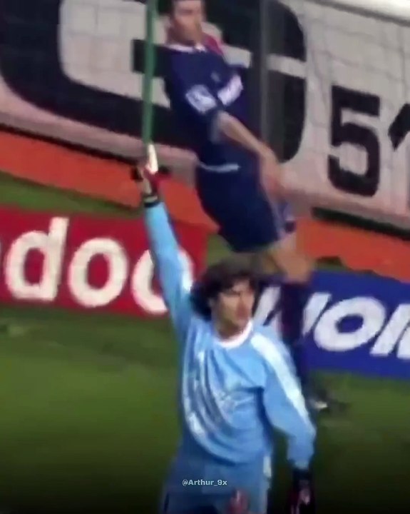 When Players Steal Their Teammates Goal 😮_💨 #football #fypシ゚ - Arthur_9x™️ (1080p, h264)