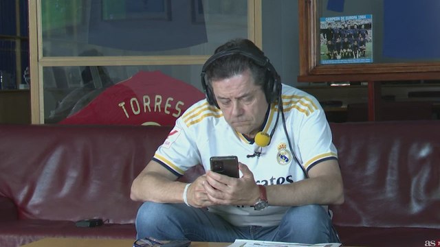 Tiró hasta el móvil: el enfado de Roncero con el tercero del Arsenal