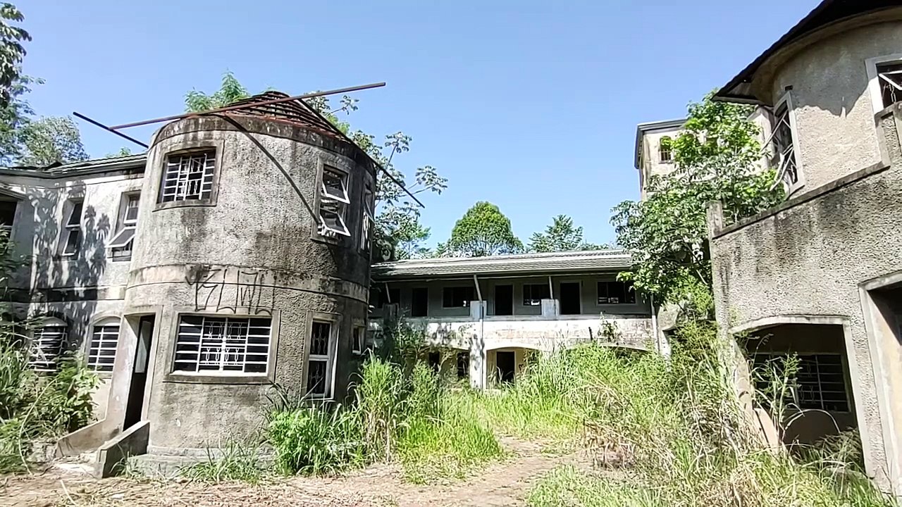 O FANTÁSTICO CASTELO ABANDONADO DO CANTOR JOSÉ RICO