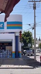 El semáforo de Durango que solo dura 2 SEGUNDOS en verde