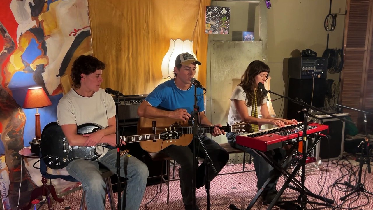 'In My Room' with Floodlights