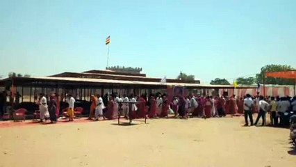 श्रद्धालुओं की आहुति से वैदिक रंग में रंगा फागली