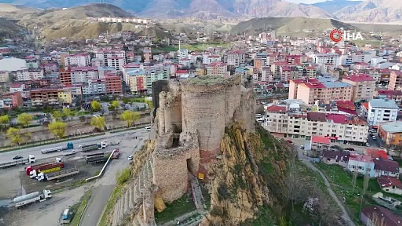 Oltu Kalesi’nin restorasyonu başlıyor