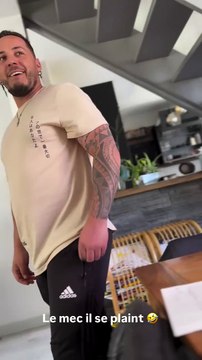 Tony agacée par une manie de sa compagne Laëtitia Provenchère ( Familles nombreuses )