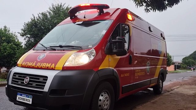 Idosa escorrega no banheiro e é socorrida pelo Siate no bairro Santa Felicidade