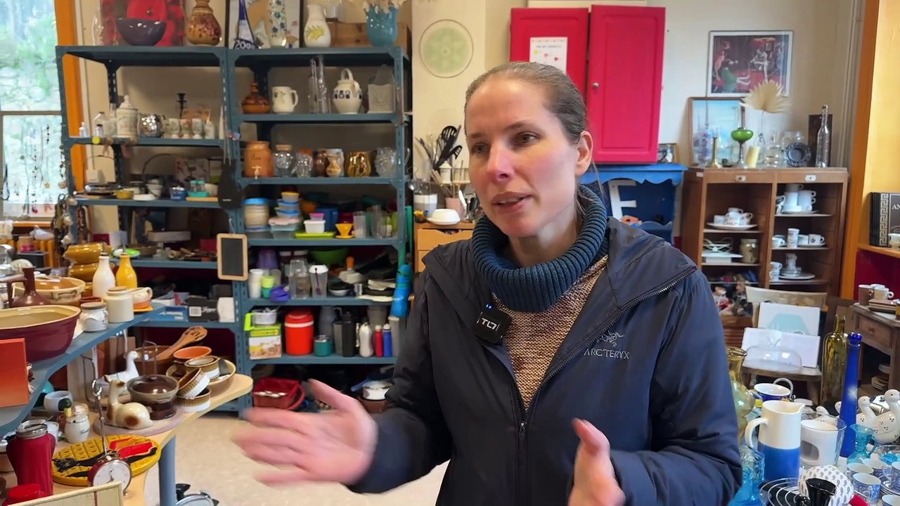 Recyclage et convivialité : L’Envers du Grenier, une initiative responsable et solidaire en plein cœur des Monts du Pilat