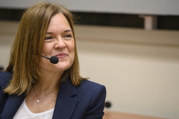 Lorena Ruiz Ponce: "Siempre tenemos un tema como los aranceles de Trump que van a afectar"