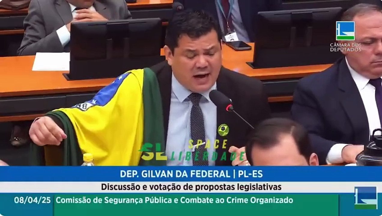 "Quero mais que o lula morra - quero ele no quinto dos infernos". Diz o deputado extremo de direita NOJENTO